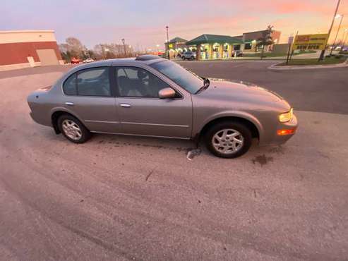 Very dependable car!!! $1700 obo - cars & trucks - by owner -... for sale in Romeoville, IL