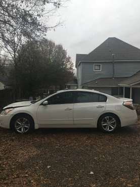 Nissan Altima 2011 - cars & trucks - by owner - vehicle automotive... for sale in Concord, NC