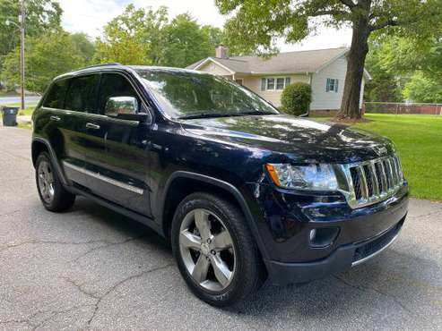 2011 JEEP GRAND CHEROKEE OVERLAND 4X4 - Clean title for sale in Duncan, SC