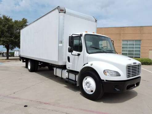 2011 FREIGHTLINER M2 26 FOOT BOX TRUCK with for sale in Grand Prairie, TX