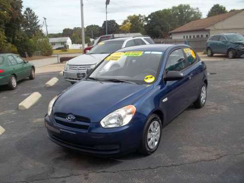 2008 HYUNDAI ACCENT GS 3 - DR. - 5 SPEED - A/C - 84K - MUST SEE -... for sale in Warwick, RI
