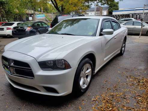 2012 dodge charger sxt $3995 for sale in Rochester , NY