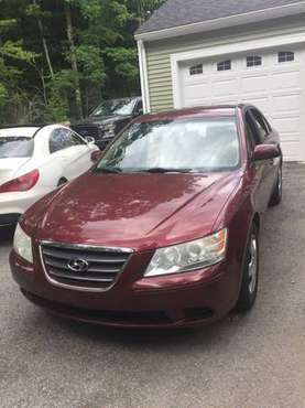 2010 HYUNDAY SONATA - cars & trucks - by dealer - vehicle automotive... for sale in Lowell, MA