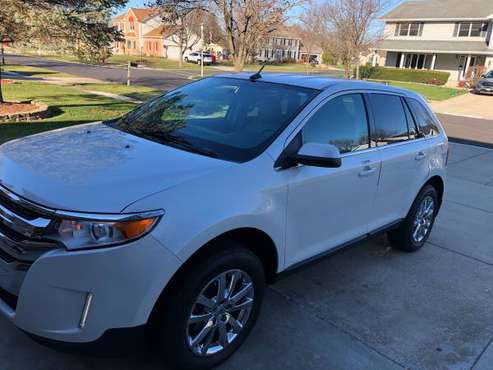Ford Edge Limited AWD - cars & trucks - by owner - vehicle... for sale in Oswego, IL