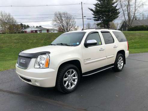 2008 GMC YUKON SLT 4x4 12, 000 - - by dealer - vehicle for sale in Erie, PA