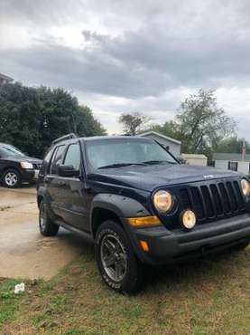 2006 jeep liverty 4x4 winter is caming for sale in Janesville, WI