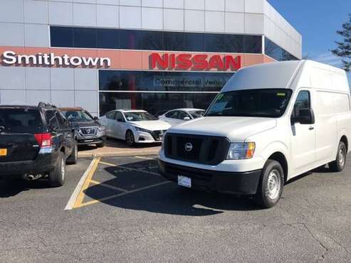 2017 NISSAN NV2500 HD SV for sale in Saint James, NY