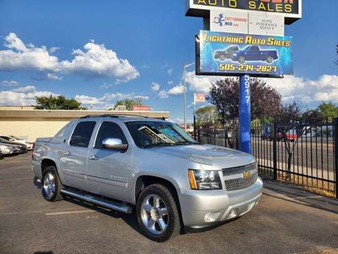 2013 CHEVROLET AVALANCHE LTZ - cars & trucks - by dealer - vehicle... for sale in Albuquerque, NM