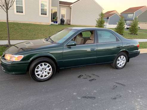 2000 Toyota Camry - cars & trucks - by dealer - vehicle automotive... for sale in Newark, DE
