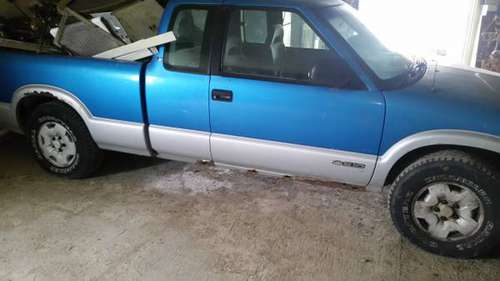 1994 Chevy S10 4x4 Extended Cab for sale in Kokomo, IN