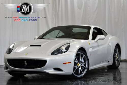 2013 *Ferrari* *California* *2dr Convertible* Bianco - cars & trucks... for sale in Addison, IL