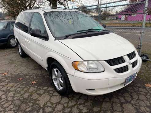 2007 Chrysler Town & Country - cars & trucks - by dealer - vehicle... for sale in Springfield, OR