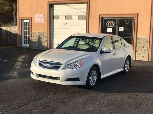 2011 Subaru Legacy - Financing Available! for sale in East Syracuse, NY