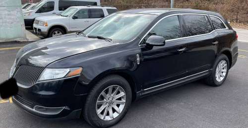 2016 Lincoln MKT - cars & trucks - by owner - vehicle automotive sale for sale in Chicago, IL