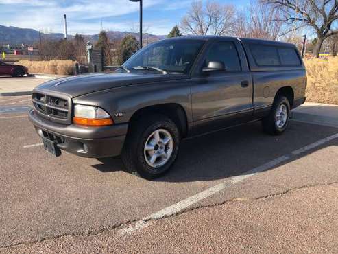 DODGE DAKOTA CLEAN - cars & trucks - by dealer - vehicle automotive... for sale in colo springs, CO