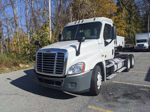 2013 Freightliner Cascadia Day Cab - cars & trucks - by dealer -... for sale in Wappingers Falls, PA