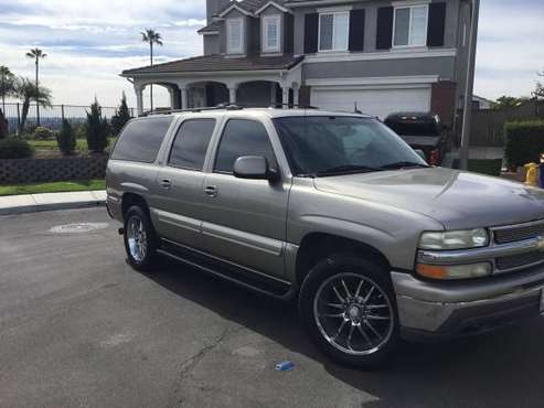 2003 Chevy suburban limited low miles 3rd row seat, great four for sale in San Diego, CA