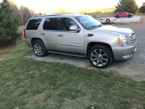 2008 Cadillac Escalade - cars & trucks - by owner - vehicle... for sale in Brooklyn, MI