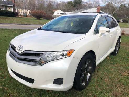 Toyota Venza 2013 Awd 6 Cylinders 74K Miles ***Drives New*** - cars... for sale in Norwich, CT