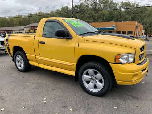 2005 Dodge Ram 4X4 SLT ***RUMBLE BEE***RARE FIND*** for sale in Owego, NY
