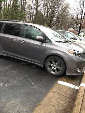 2015 Toyota Sienna SE fully loaded 8 seats - - by for sale in Burke, District Of Columbia
