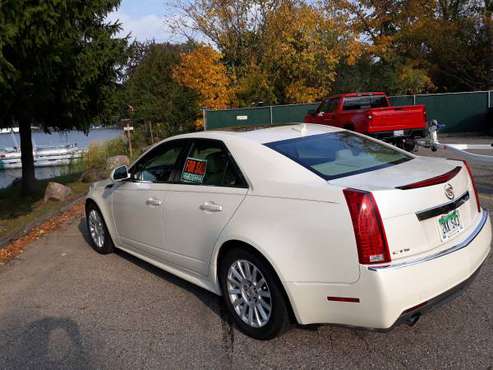 2011 Cadillac CTS 54,000mi - cars & trucks - by owner - vehicle... for sale in Waterford, MI