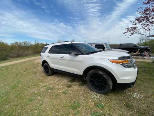 2013 FORD EXPLORER - cars & trucks - by owner - vehicle automotive... for sale in Addison, MI