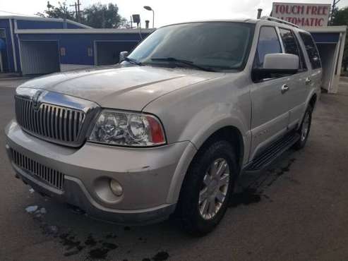 04 Lincoln navigator 4x4 - cars & trucks - by owner - vehicle... for sale in Grand Junction, CO