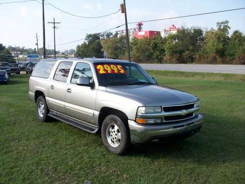 03 Chevy Suburban - cars & trucks - by owner - vehicle automotive sale for sale in Woodville, TX, TX