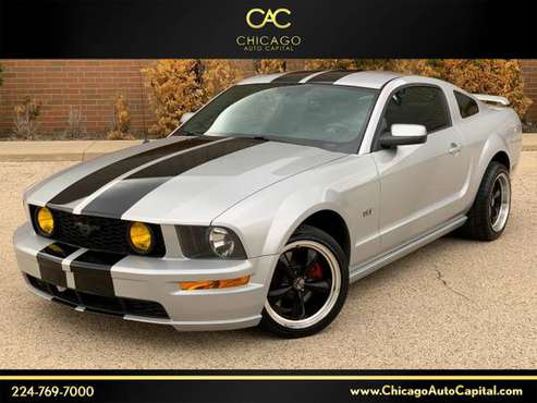 2005 FORD MUSTANG GT V8 ONLY 70k-MILES 1-OWNER LOW-MILES CLEAN for sale in Elgin, IL
