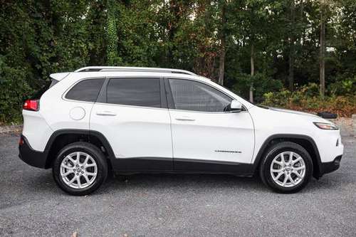 Jeep Cherokee SUV Heated Seats Remote Start Rear Camera Low Mile Nice! for sale in Myrtle Beach, SC