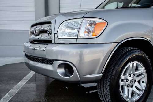 2005 Toyota Tundra 1 OWN 65k MILES! CLEAN CARFAX TEXAS BEAUTIFUL for sale in milwaukee, WI