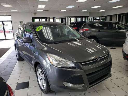 2015 Ford Escape 4d SUV 4WD SE - - by dealer - vehicle for sale in Louisville, KY