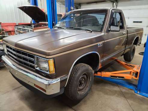 Rust Free 1986 S10 - cars & trucks - by owner - vehicle automotive... for sale in Watertown, WI