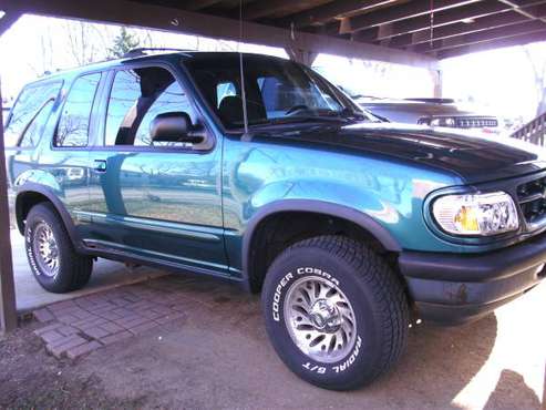 98 Ford Explorer Sport - cars & trucks - by owner - vehicle... for sale in Rockford, IL