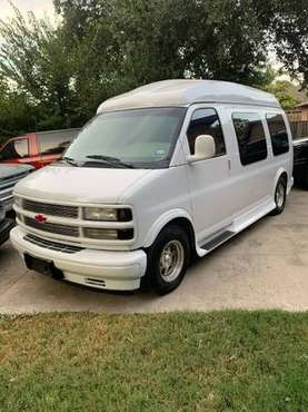 2000 Custom Chevrolet Express Van for sale in Dallas, TX