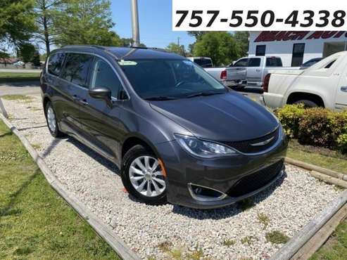 2017 Chrysler Pacifica TOURING L, WARRANTY, LEATHER, NAV, HEATED for sale in Norfolk, VA