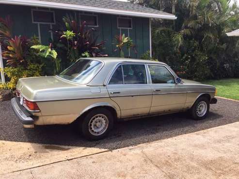 82 and 84 Mercedes Benz 300D for sale in Kealia, HI