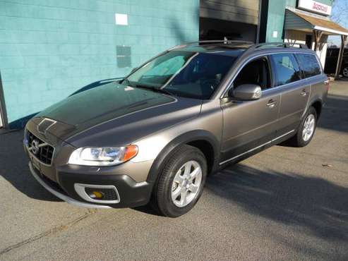 2010 Volvo XC70 75k Miles 1 Owner Wagon Rear Seat Entertainment... for sale in Sutton, MA
