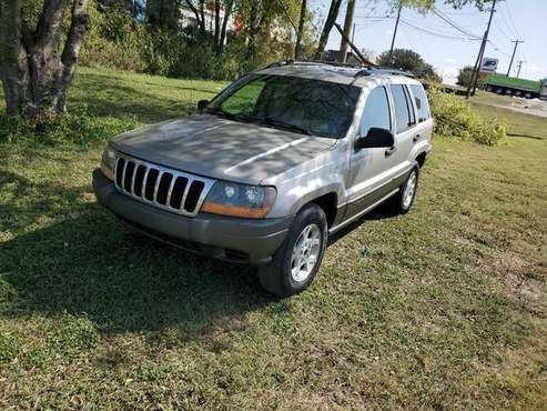 2001 Jeep grand Cherokee Laredo, 4.0L, 2WD - cars & trucks - by... for sale in Pflugerville, TX