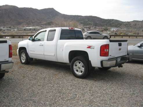 2011 Chevrolet 1500 Ext Cab 4x4 - cars & trucks - by dealer -... for sale in Durango, NM