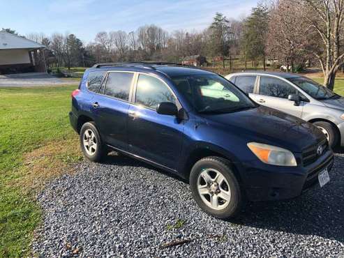 2006 Toyota Rav4 4WD - cars & trucks - by owner - vehicle automotive... for sale in Lynchburg, VA