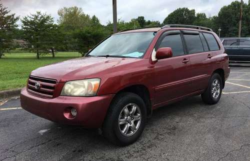 2005 Toyota Highlander - Everyone is Approved !!! - cars & trucks -... for sale in Clarksville, TN
