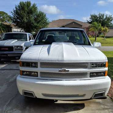 1990 Chevrolet Silverado 1500 2WD, 5spd - cars & trucks - by owner -... for sale in Port Saint Lucie, FL