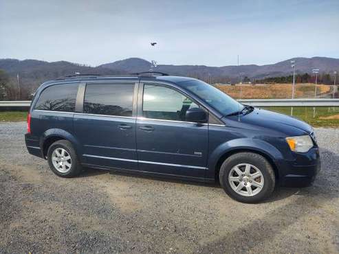 2008 Chrysler Town and Country - cars & trucks - by owner - vehicle... for sale in Roanoke, VA