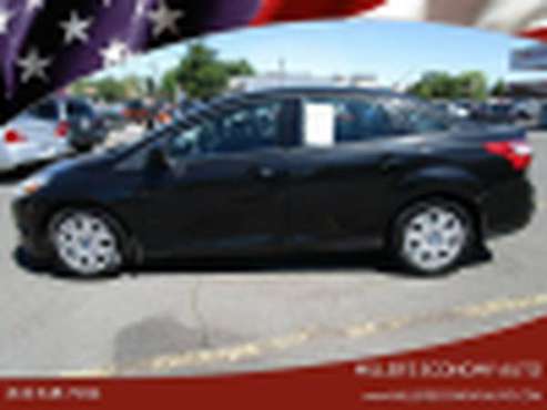 2012 Ford Focus SE 4dr Sedan - cars & trucks - by dealer - vehicle... for sale in Redmond, OR
