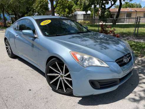 2011 genesis coupe for sale in Hialeah, FL