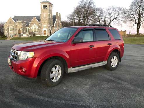 2010 FORD ESCAPE XLT 4X4*CLEAN*INSPECTED - cars & trucks - by owner... for sale in Kutztown, PA