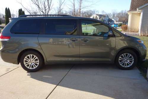 2011 Toyota Sienna XLE - cars & trucks - by owner - vehicle... for sale in NEW BERLIN, WI