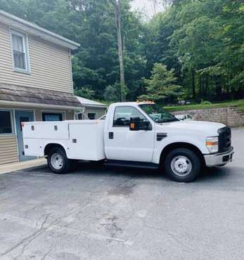2008 FORD F350SD XL DRW V8 REG CAB 5.4L (UTILITY TRUCK) for sale in Monroe, NY